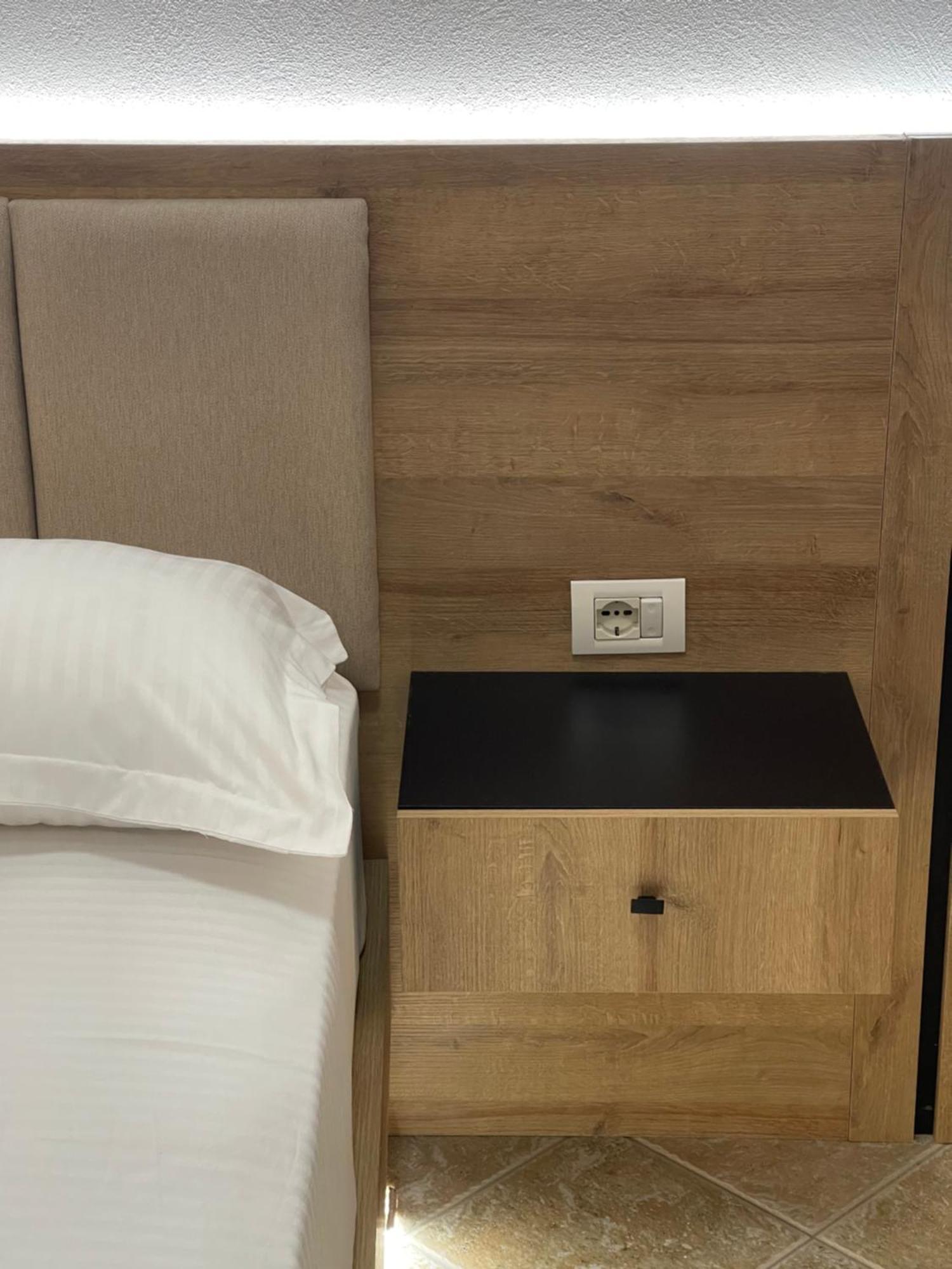 Hotel Riti Shiroka Екстер'єр фото