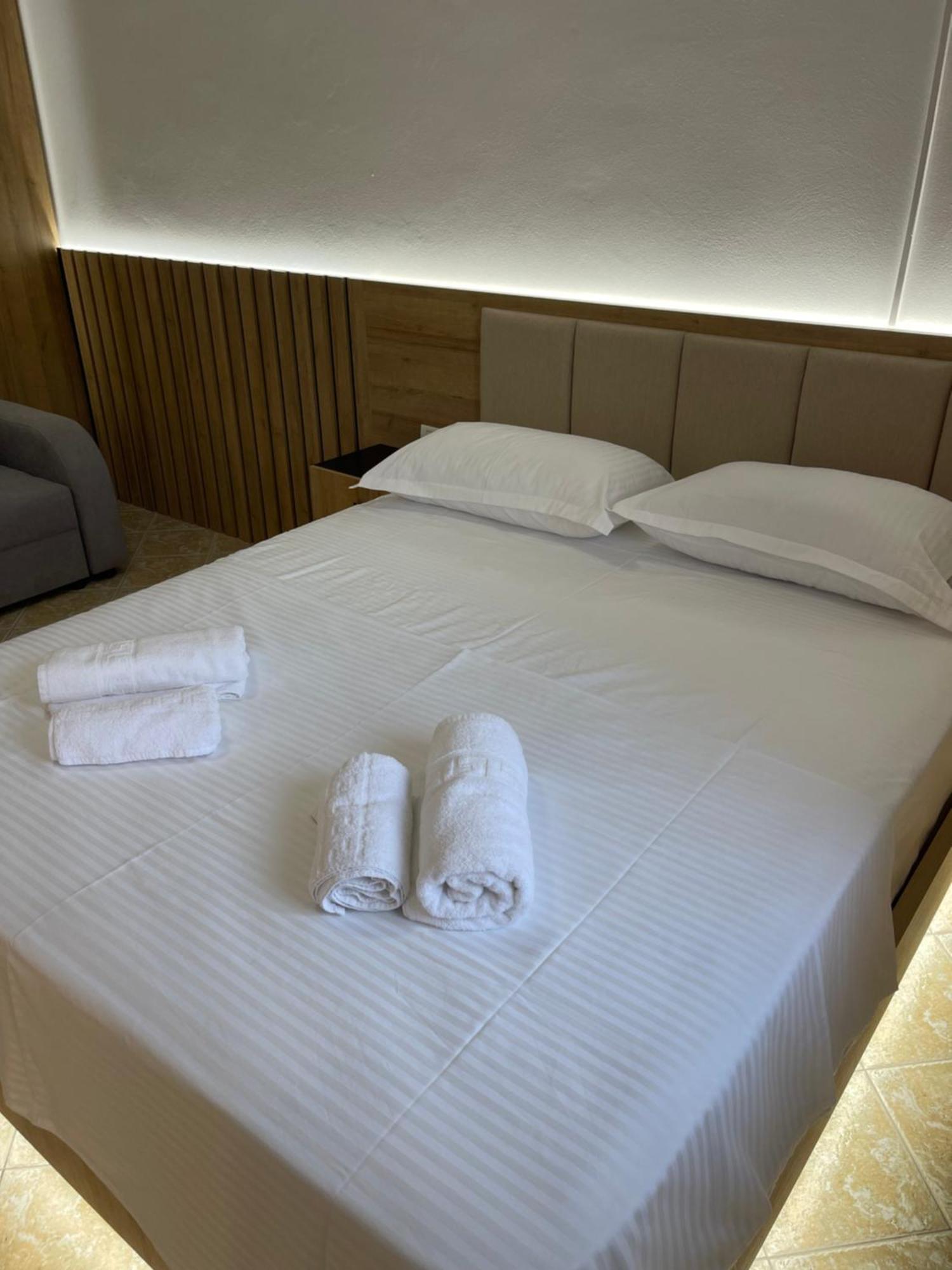 Hotel Riti Shiroka Екстер'єр фото