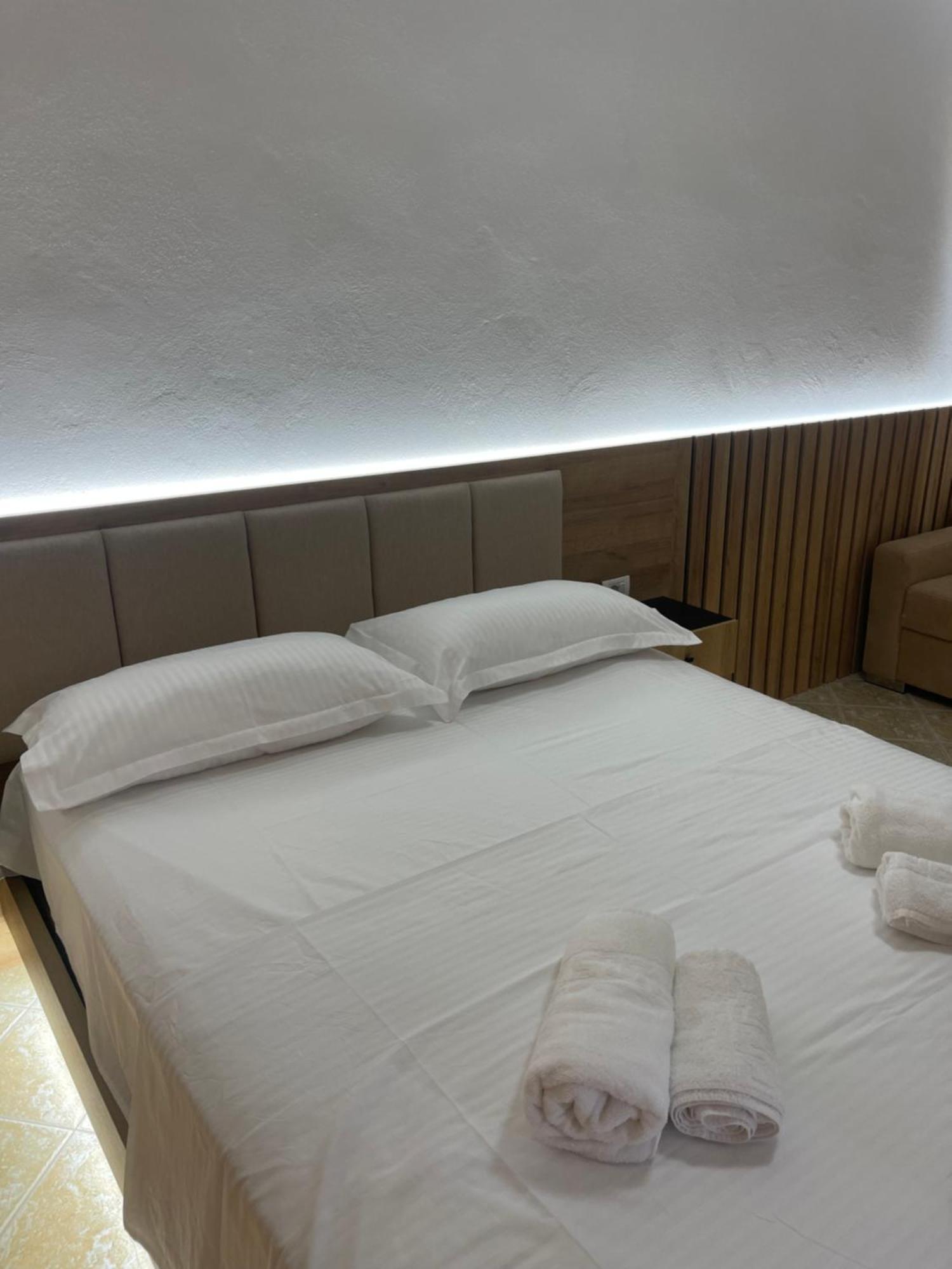 Hotel Riti Shiroka Екстер'єр фото